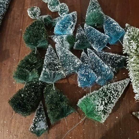 Frosted Bottle Brush Christmas Trees Village Train Lot of 27 Plus 2” To 14” - Picture 11 of 16